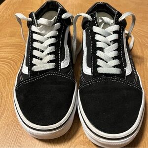 Black and White vans Sneakers size 6 men